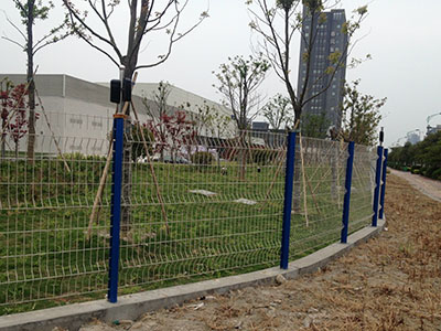 厂矿护栏网 - 河北振兴金源丝网集团有限公司图片4