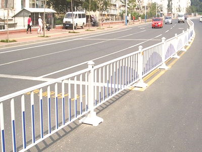 市政道路护栏 - 河北振兴金源丝网集团有限公司图片3
